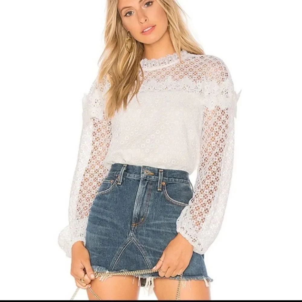 AMUR Florence Top in Off White lace top sz XS
